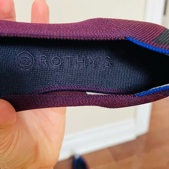 Rothy's 7.5 Stylish Women's Burgundy and Black Flats - Picture 5 of 5